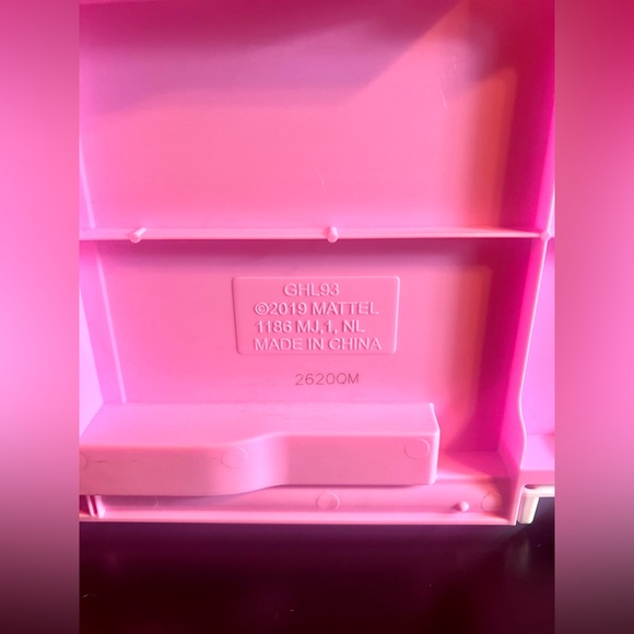 MATTEL 2019 Barbie 3 in 1 Dream Camper - Picture 5 of 13